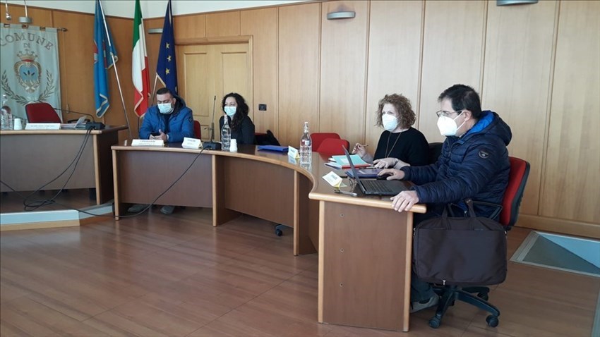 Quote rose, deleghe e teatro Fulvio: seduta di Consiglio incandescente a Guglionesi