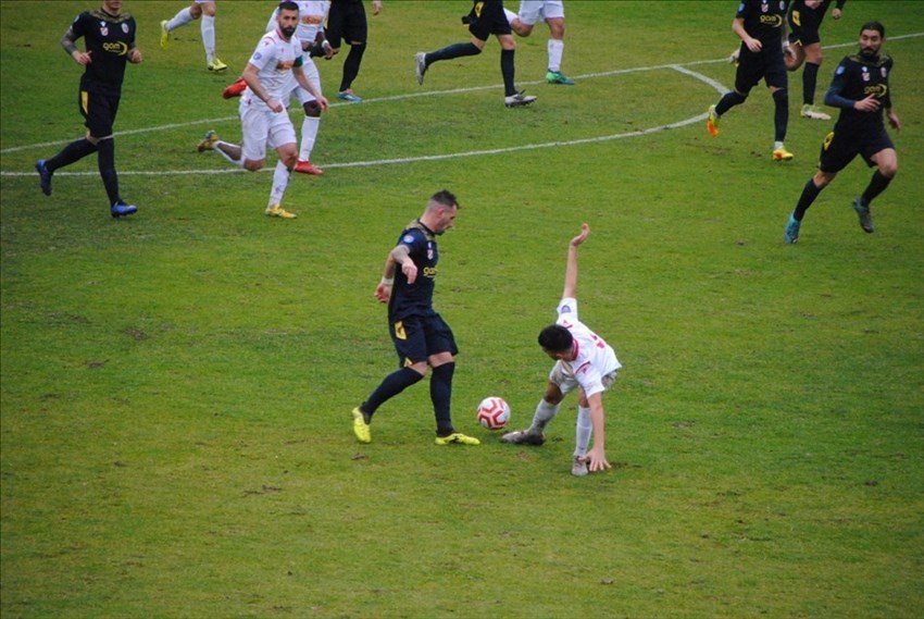La Vastese risorge all'Aragona, battuto 3-1 il Vastogirardi