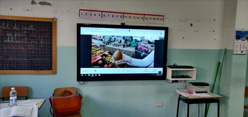 La 2°C della scuola Spataro di Vasto in collegamento web scopre il "Mercato Santa Chiara"