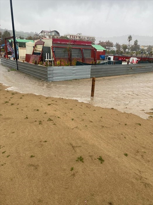 Maltempo, allagamenti a Vasto Marina e voragine in via Incoronata