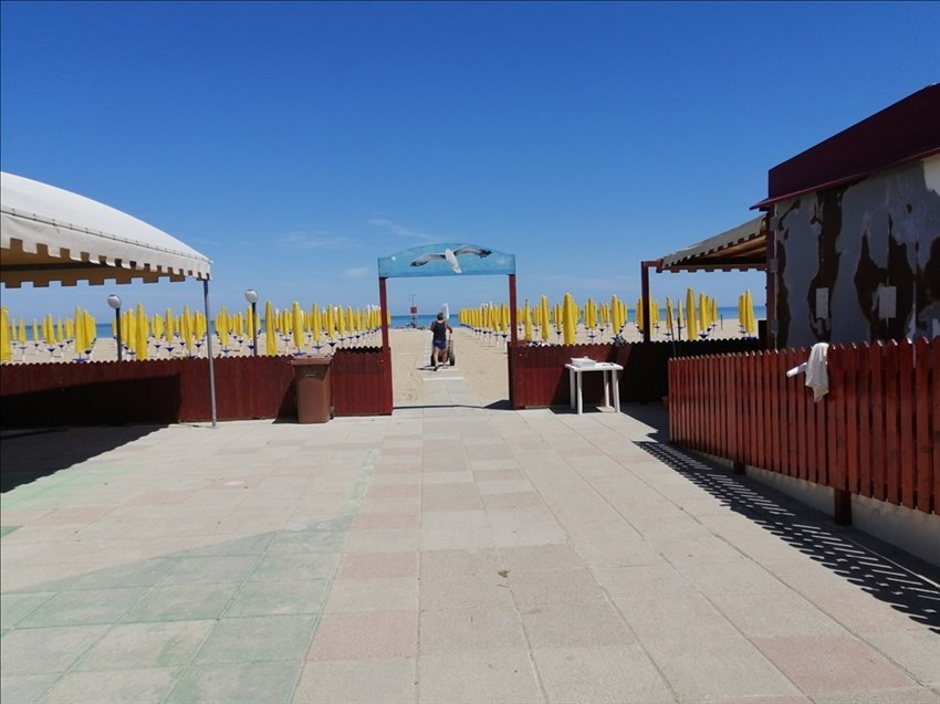 La spiaggia di Vasto Marina si prepara: "Ombrelloni aperti dal 15 maggio"