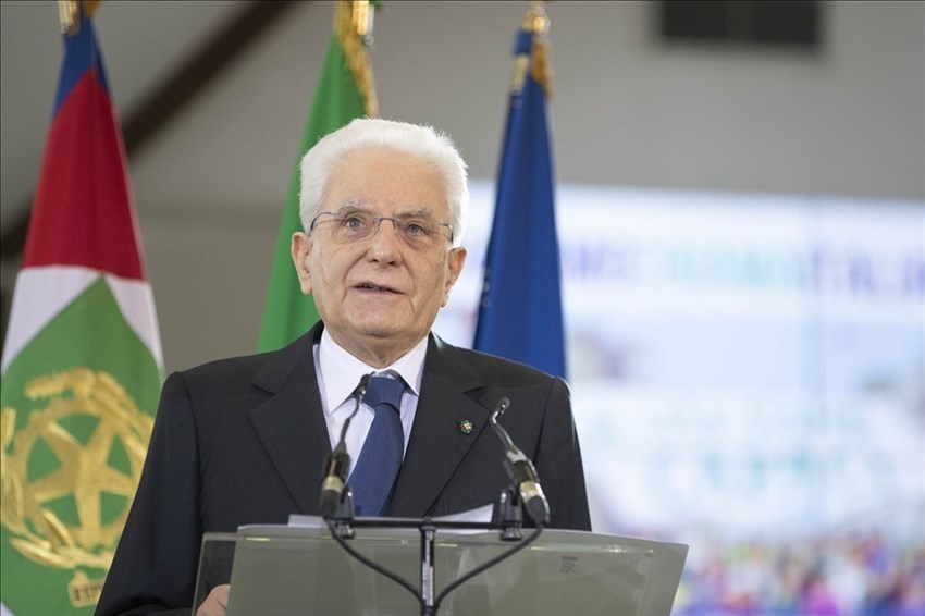 "O si sta con la mafia o si è contro", Mattarella ricorda le stragi di Capaci e di via D’Amelio