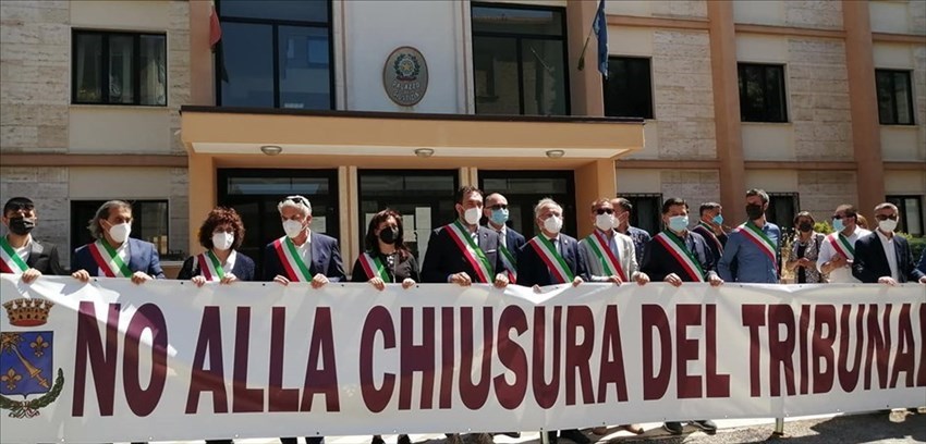 "Si alla riforma della geografia giudiziaria, no alla chiusura dei tribunali abruzzesi minori"