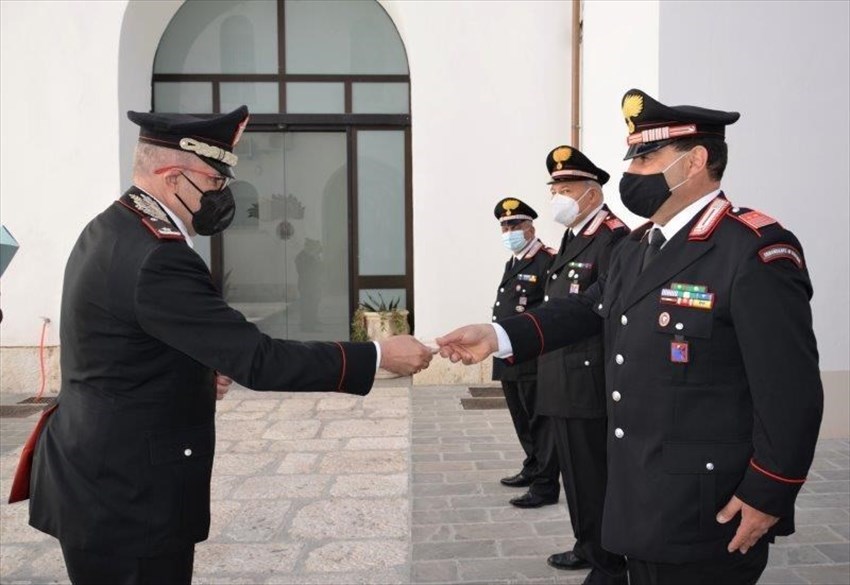 Generale consegna Medaglia Mauriziana a Luogotenente Leonardo Galante comandante Stazione Ripalimosani.
