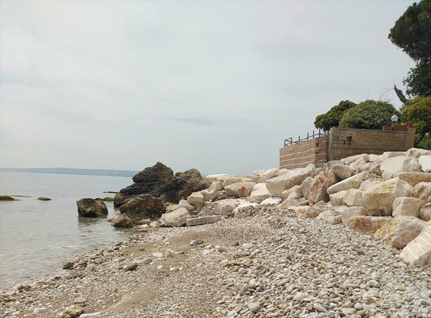 "Garantire l'accesso alle spiagge di località Vignola dopo i lavori di messa in sicurezza"
