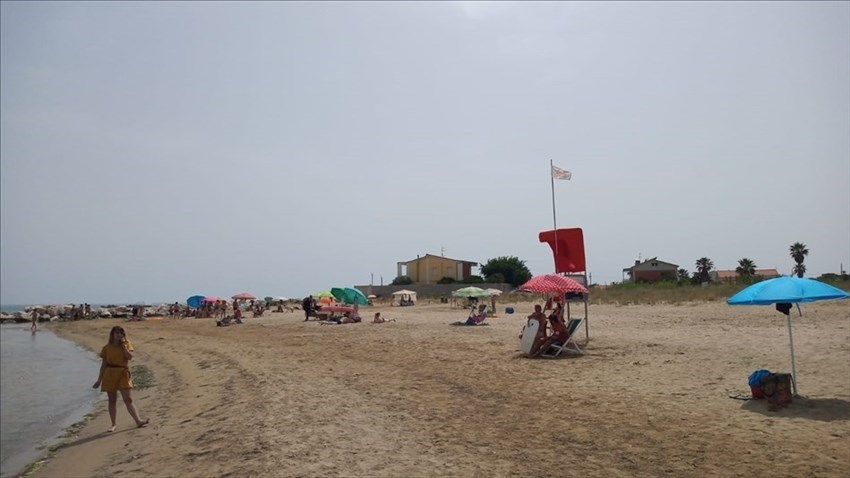 Terza domenica di giugno: temperature oltre i 30 gradi e spiagge affollate
