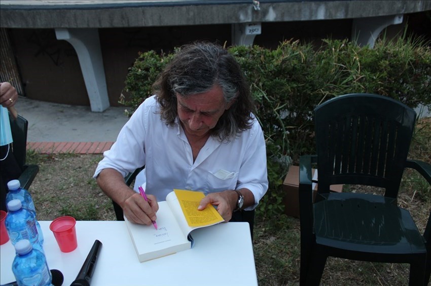 Giorgio Terruzzi: un Atlante sentimentale nel debutto di Scrittori al parco