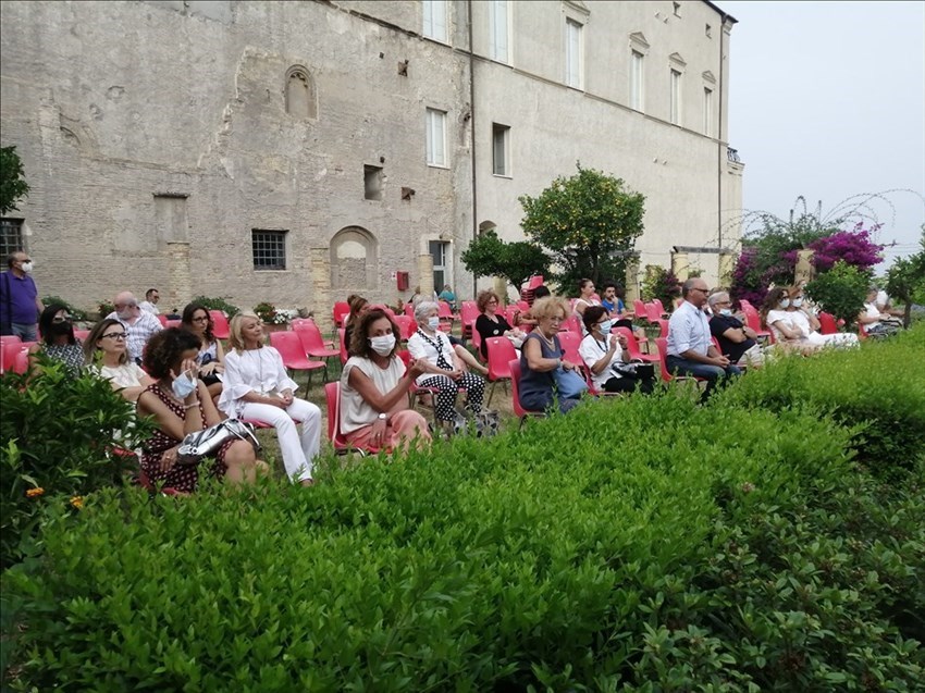 "La pandemia ci sta dando l'occasione di ripensare il modo in cui viviamo l'economia"