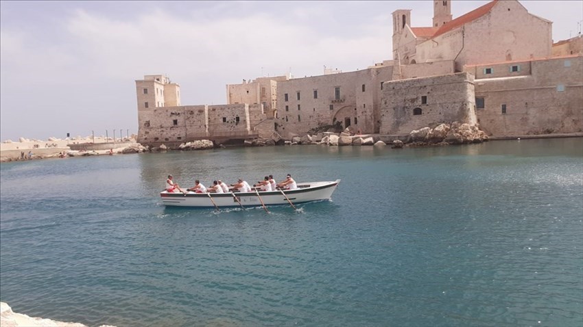 "La Ciurma" e "La Ciurma Rosa" prima e seconda a Giovinazzo