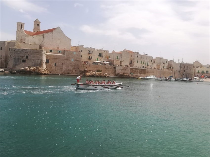 "La Ciurma" e "La Ciurma Rosa" prima e seconda a Giovinazzo