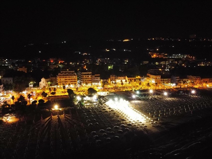 Alcuni scatti di Vasto Marina in notturna da parte di Vincenzo D'Aversa