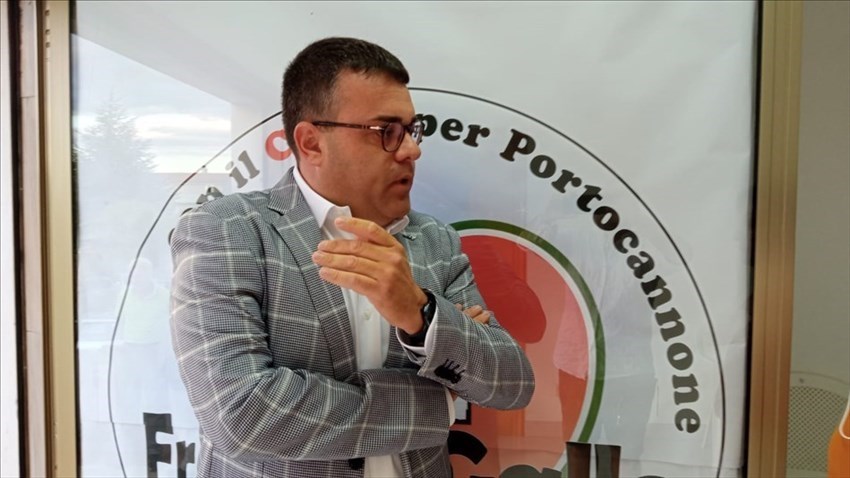 L'inaugurazione della sede elettorale del candidato sindaco Francesco Gallo a Portocannone