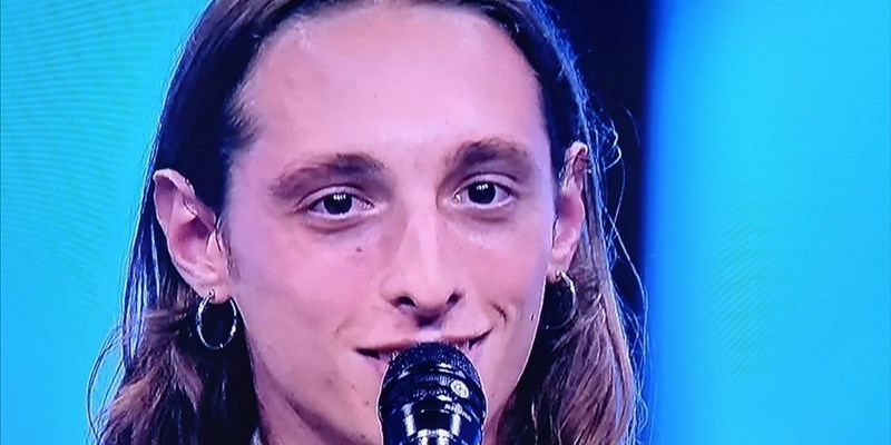 Vasto X Factor il Vastese Michele Corvino conquista tutti e 4 i