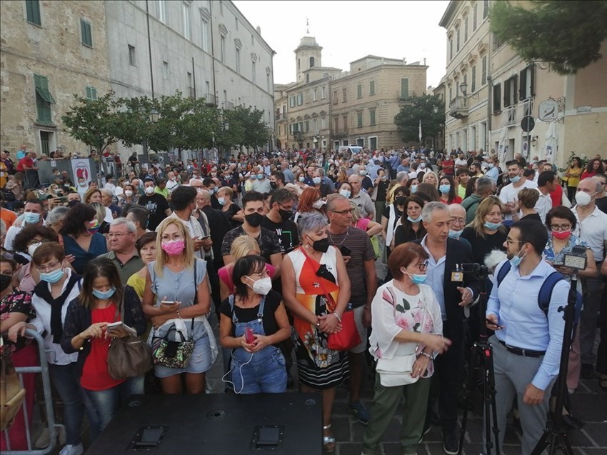 "Un paese forte è dove aiutiamo i più deboli, arricchendoci reciprocamente"