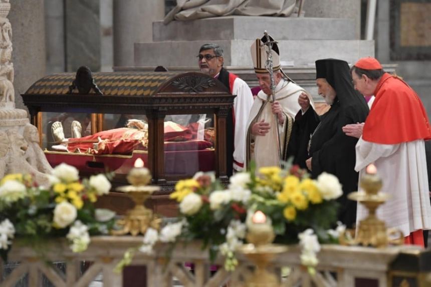 Nella memoria di San Timoteo, il Papa lancia l'appello per l'Ucraina