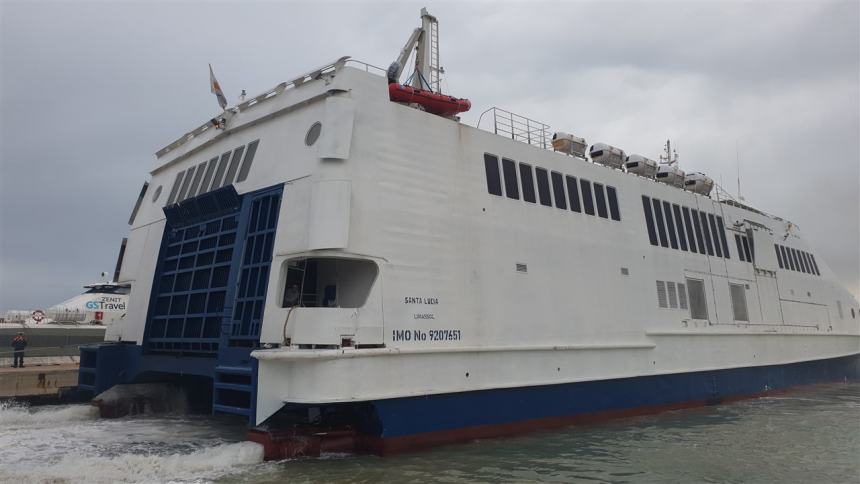 Collegherà Termoli alle Isole Tremiti: arrivata in porto la Santa Lucia