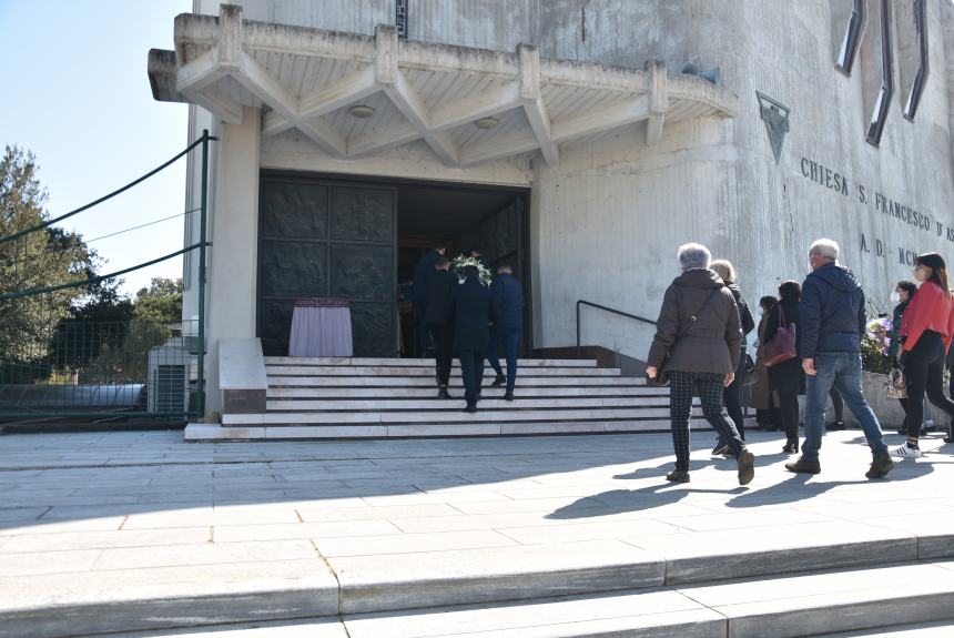 I funerali di padre Luigi Russo