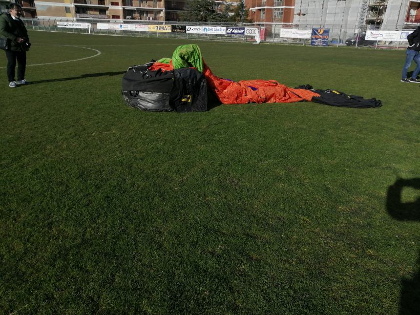 Dallo stadio Aragona il volo spettacolare della mongolfiera "per la libertà e la pace"