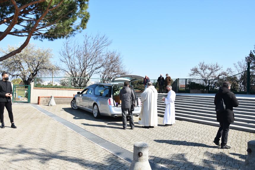 I funerali di padre Luigi Russo