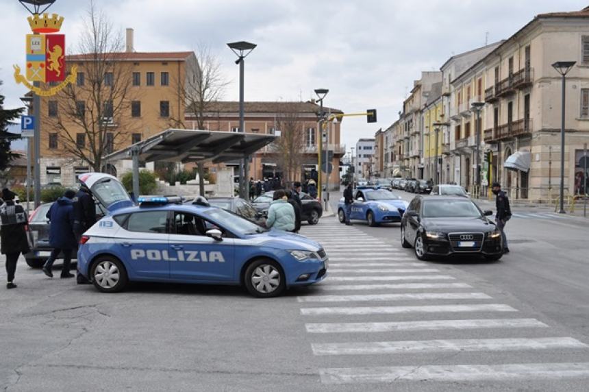 Giovane arrestato per furto in abitazione