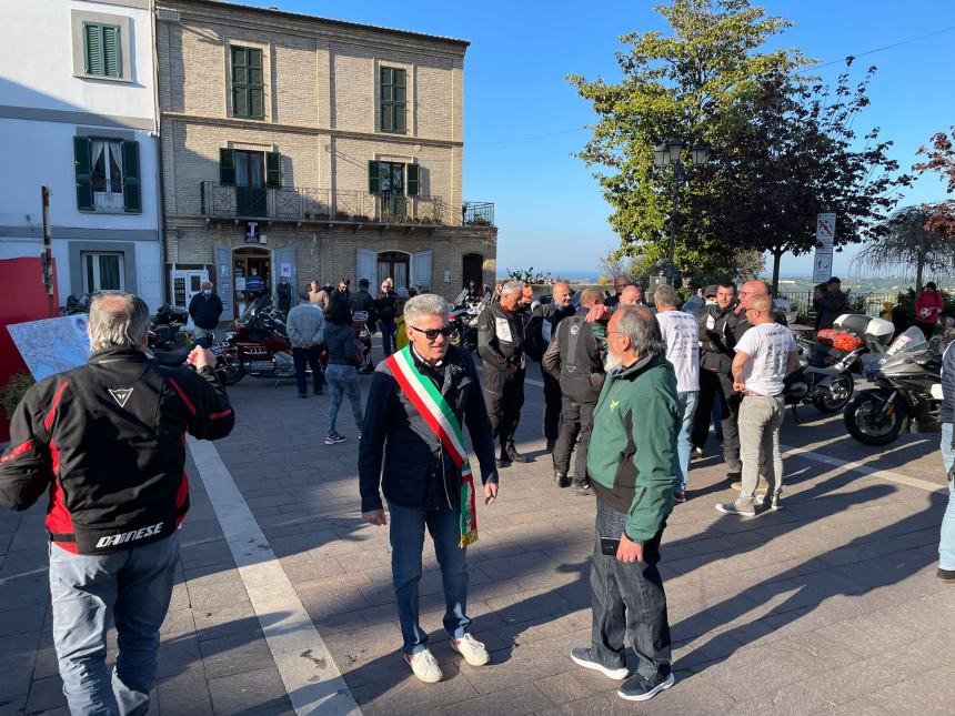 Le Moto Guzzi  sfilano a Paglieta per il centenario dello storico marchio