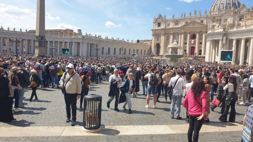 Da Termoli in piazza San Pietro per la benedizione di Papa Francesco