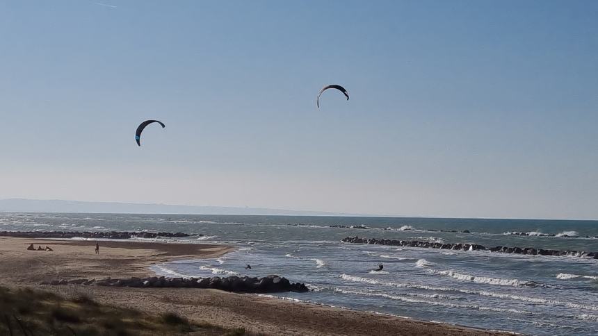 Kitesurf sul Lungomare Cristoforo Colombo