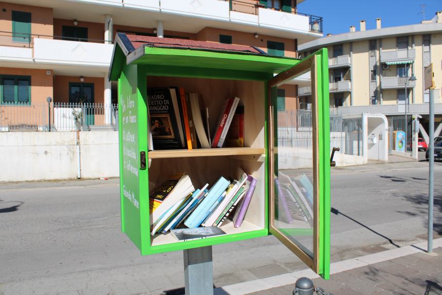 “Un libro è un fuoco: ti attrae, ti riscalda, ti infiamma”