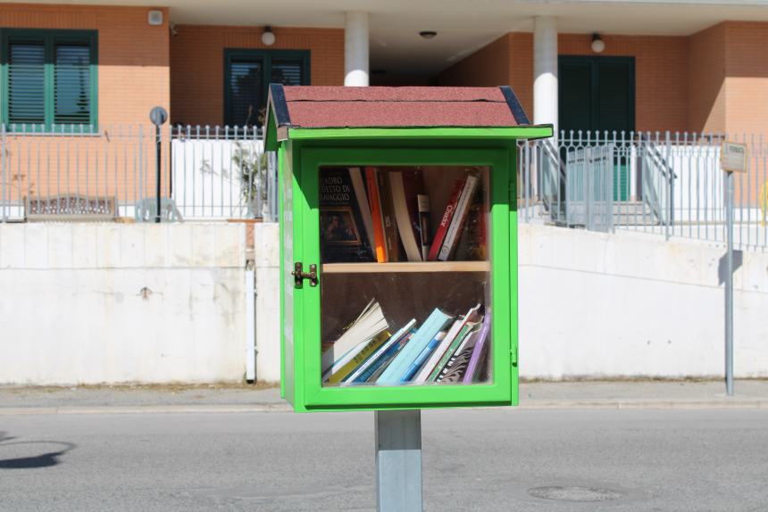 “Un libro è un fuoco: ti attrae, ti riscalda, ti infiamma”