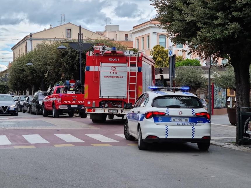 Vigili del Fuoco e Polizia Locale in corso Umberto I