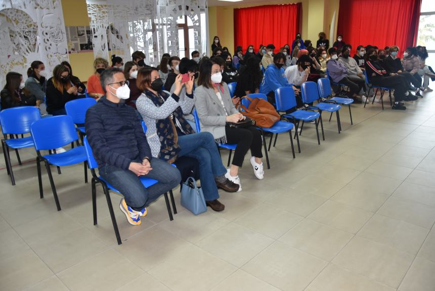 Intitolazione aula magna al professor Panfilo Di Paolo al liceo artistico