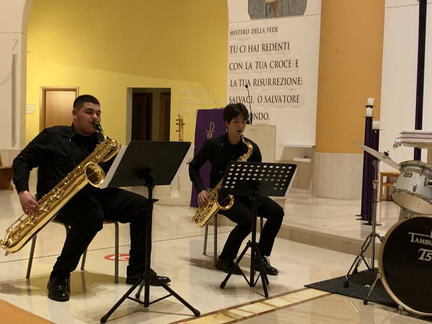 Applausi per il Quartetto Sax con Percussioni del Liceo Mattioli
