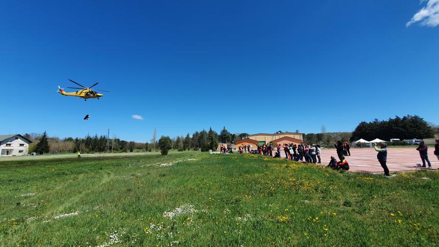 L'emergenza sanitaria ad alto rischio, come soccorrere chi resta sotto le macerie