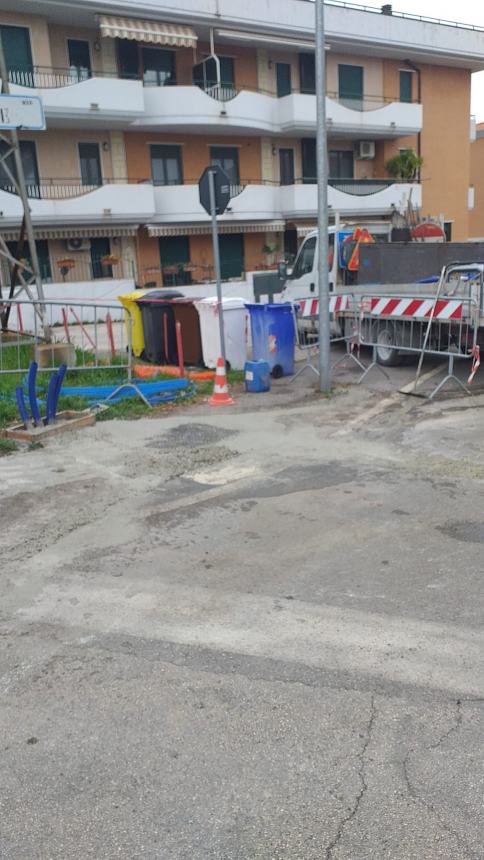 Lavori fibra in via Udine