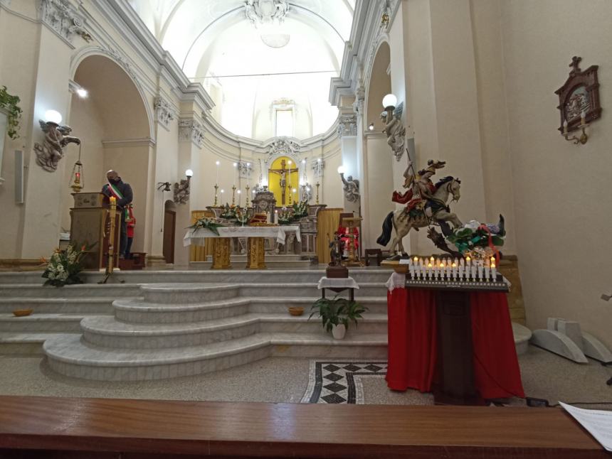 Processione e fuochi d'artificio, San Giorgio riporta la comunità a vivere