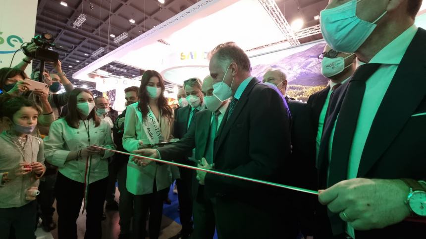 Il Ministro Garavaglia inaugura lo stand del Molise alla Bit MIlano 2022