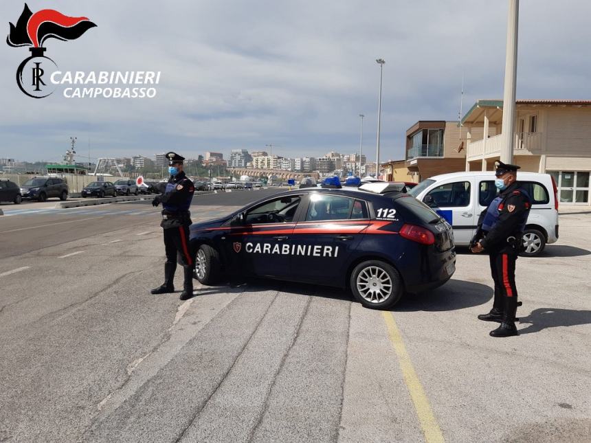 Ladro di auto inseguito e arrestato dai Carabinieri sulla statale 16