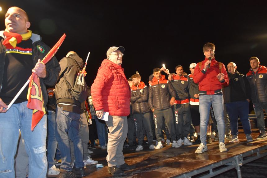 La festa del Termoli calcio in piazza Sant'Antonio