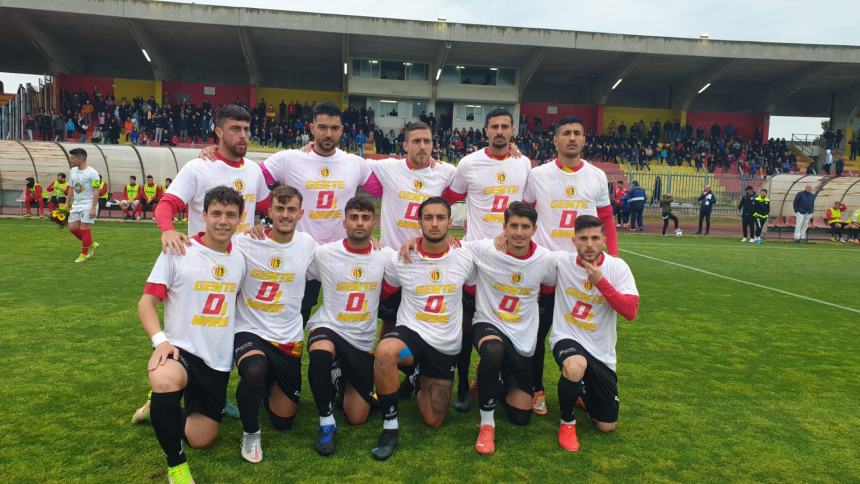 L'ultimo abbraccio al Termoli calcio in Eccellenza, ora si punta ancora più in alto