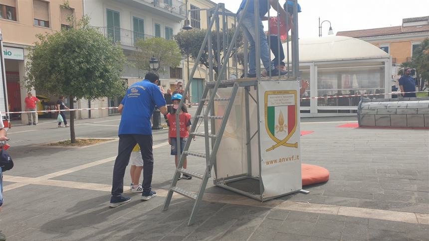 Pompieropoli, studenti termolesi a lezione dai Vigili del fuoco