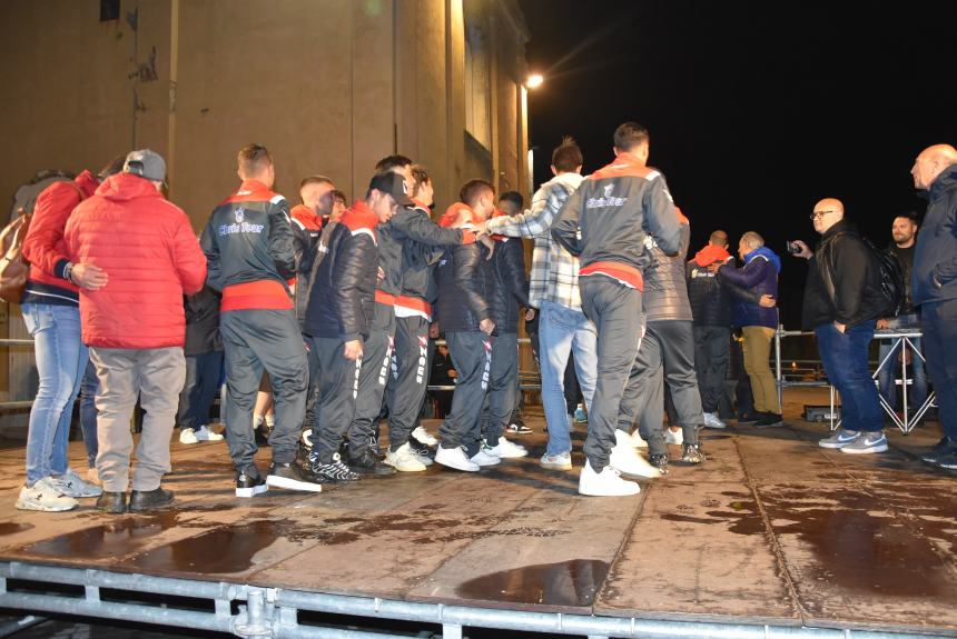 La festa del Termoli calcio in piazza Sant'Antonio