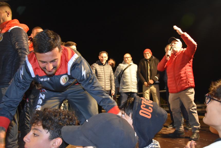 La festa del Termoli calcio in piazza Sant'Antonio