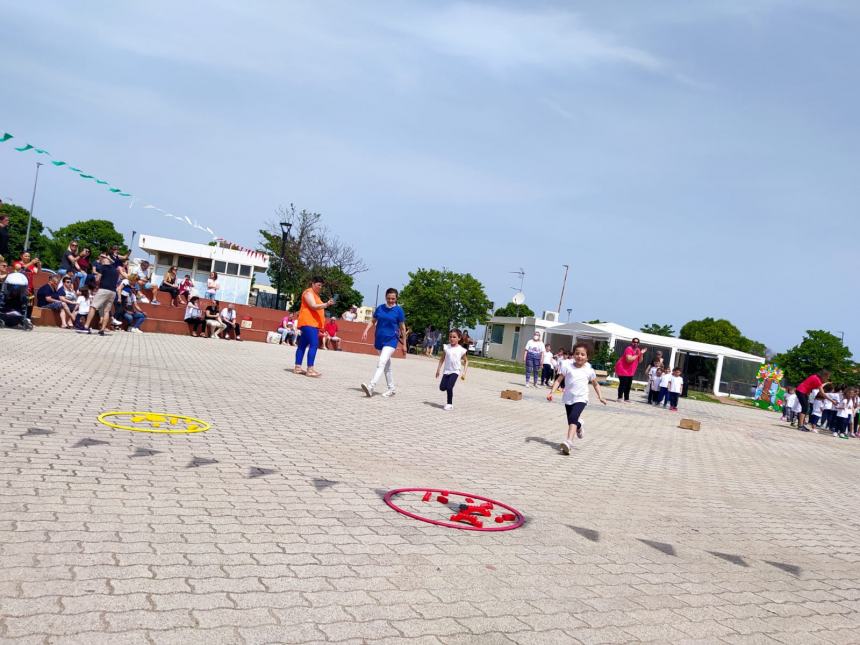 Piccoli eroi a scuola, bambini dell’infanzia di Difesa Grande alle prese con lo sport