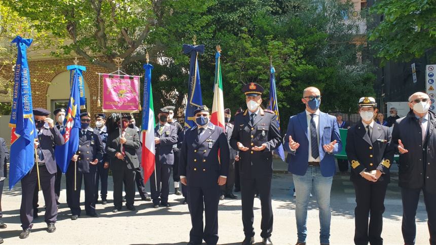 Onore al comandante Mario Milano