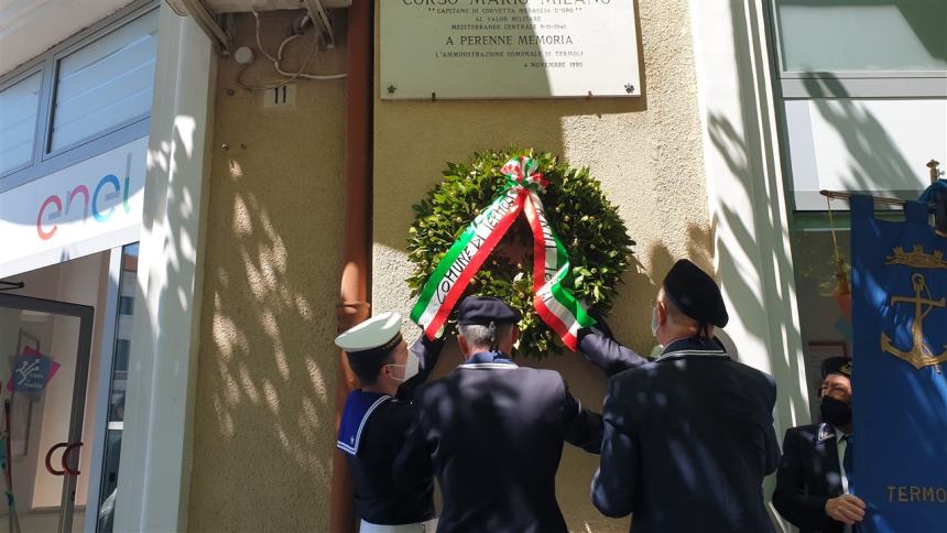 Onore al comandante Mario Milano