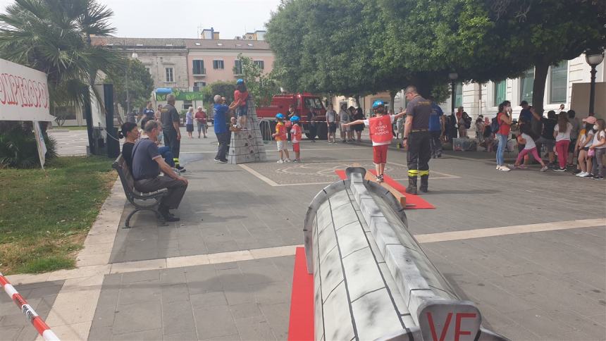 Pompieropoli, studenti termolesi a lezione dai Vigili del fuoco