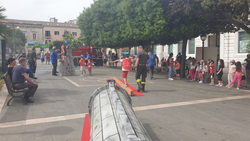 Pompieropoli, studenti termolesi a lezione dai Vigili del fuoco