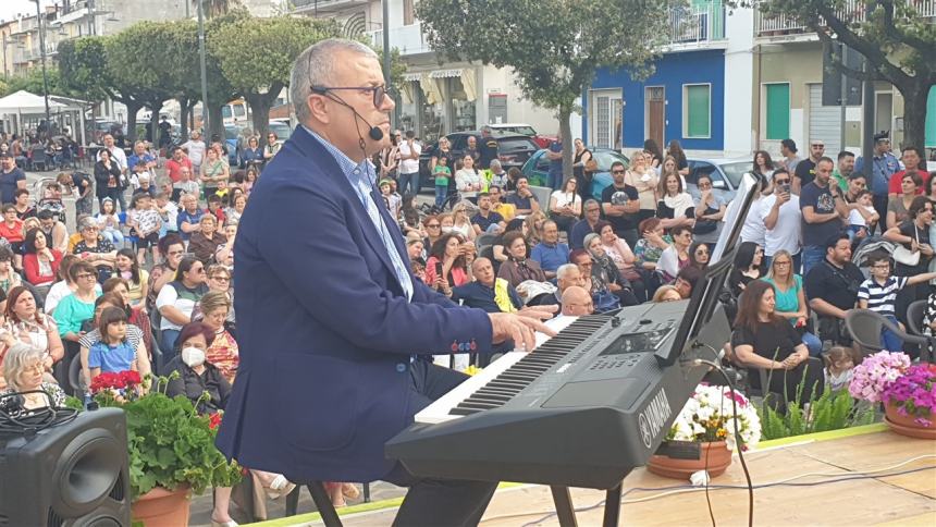 ‘Insieme in armonia’, successo per la recita degli studenti del ‘Vincenzo Cuoco’ 