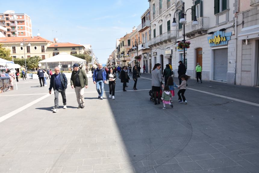 Primo maggio, turismo alla prova del 9: eventi, locali e primo assaggio della spiaggia