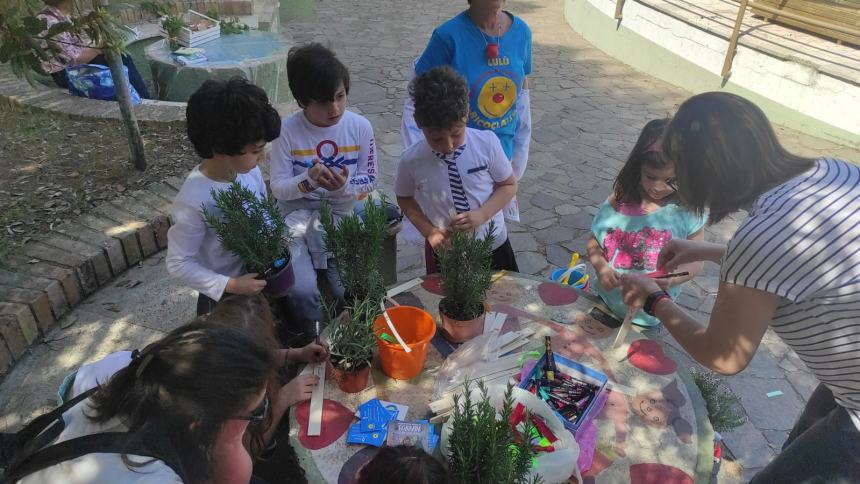 Grande successo dell’iniziativa “Adotta le aromatiche alla Villa”